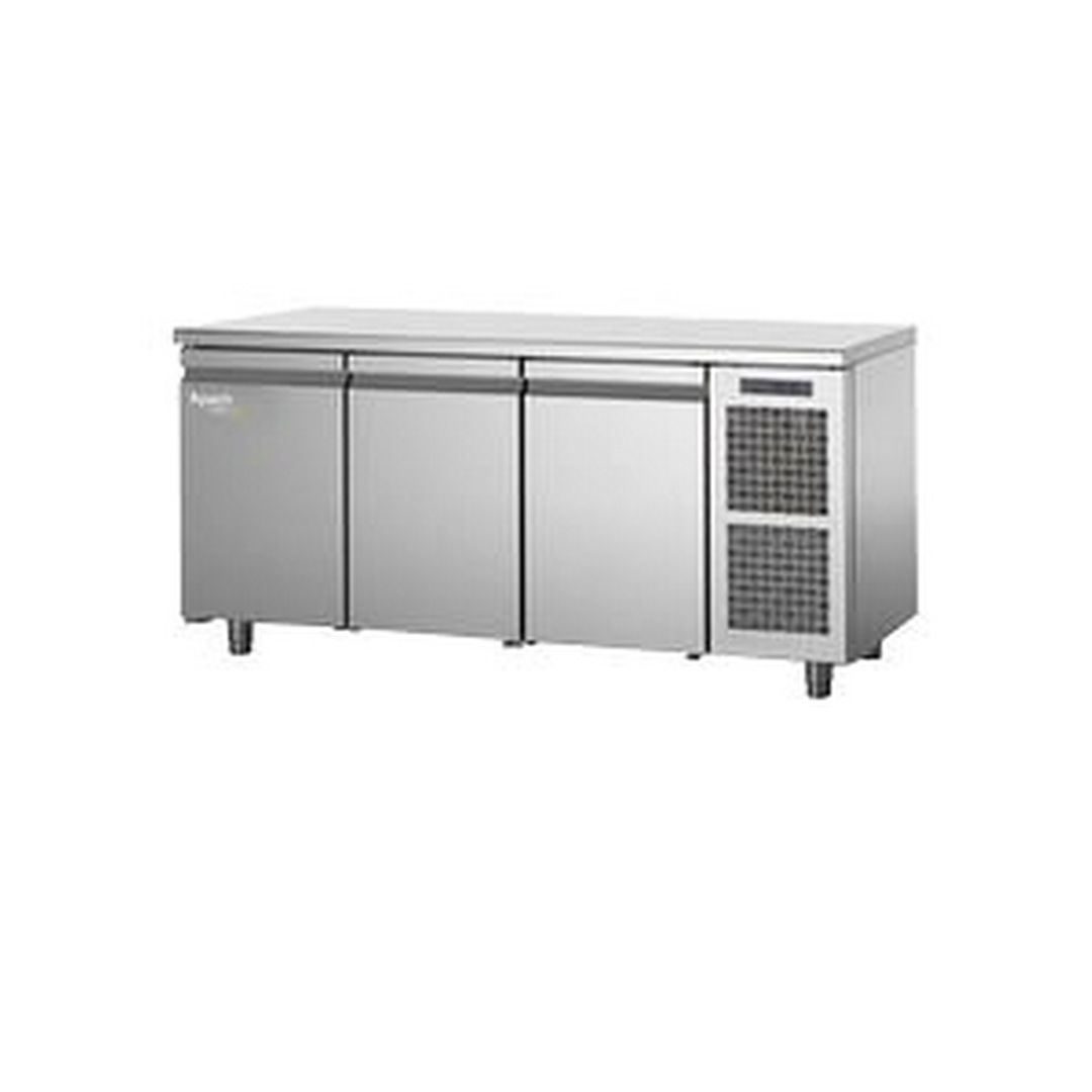 Стол холодильный Apach Chef Line LTRM111TU